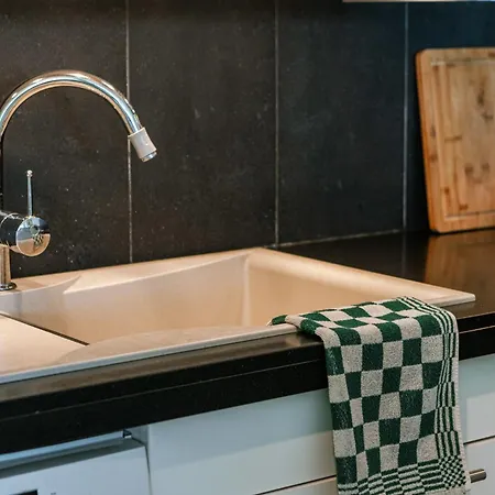 Huswell - Lovely At The Harbour Apartamento *